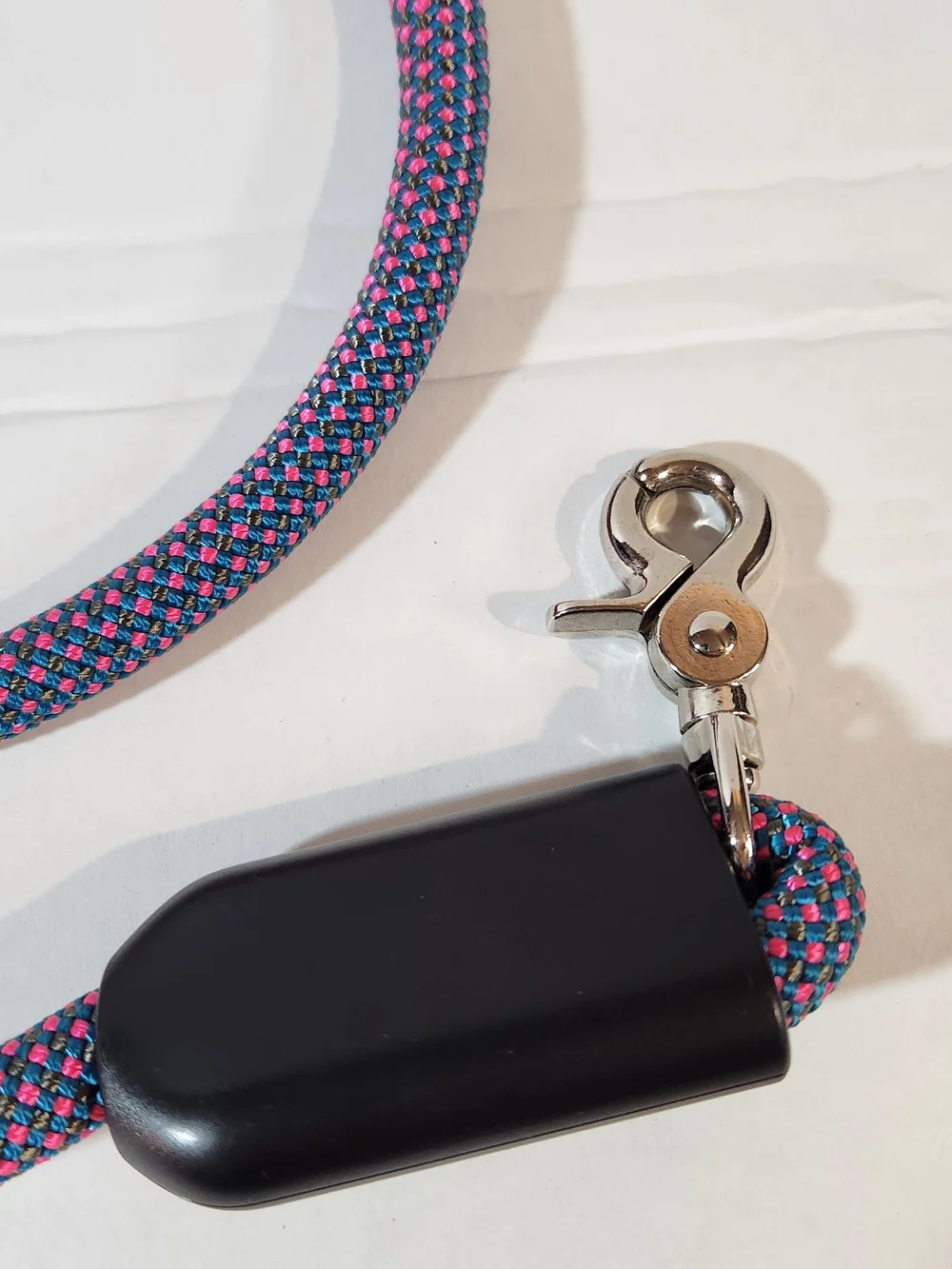 Blue-Pink Braided Rope Dog Leash with Blue Bone Waste Bag Holder